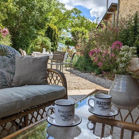 3 Self-Contained Gites With Pool And Games Room Saint-Georges-de-Noisne ภายนอก รูปภาพ