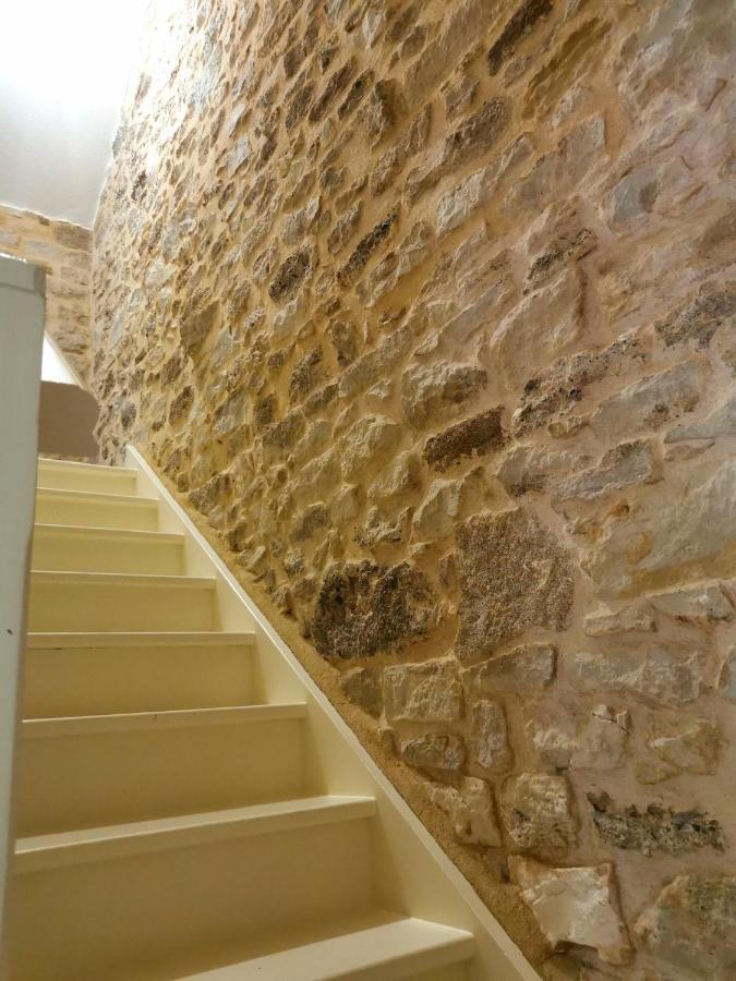 3 Self-Contained Gites With Pool And Games Room Saint-Georges-de-Noisne ภายนอก รูปภาพ