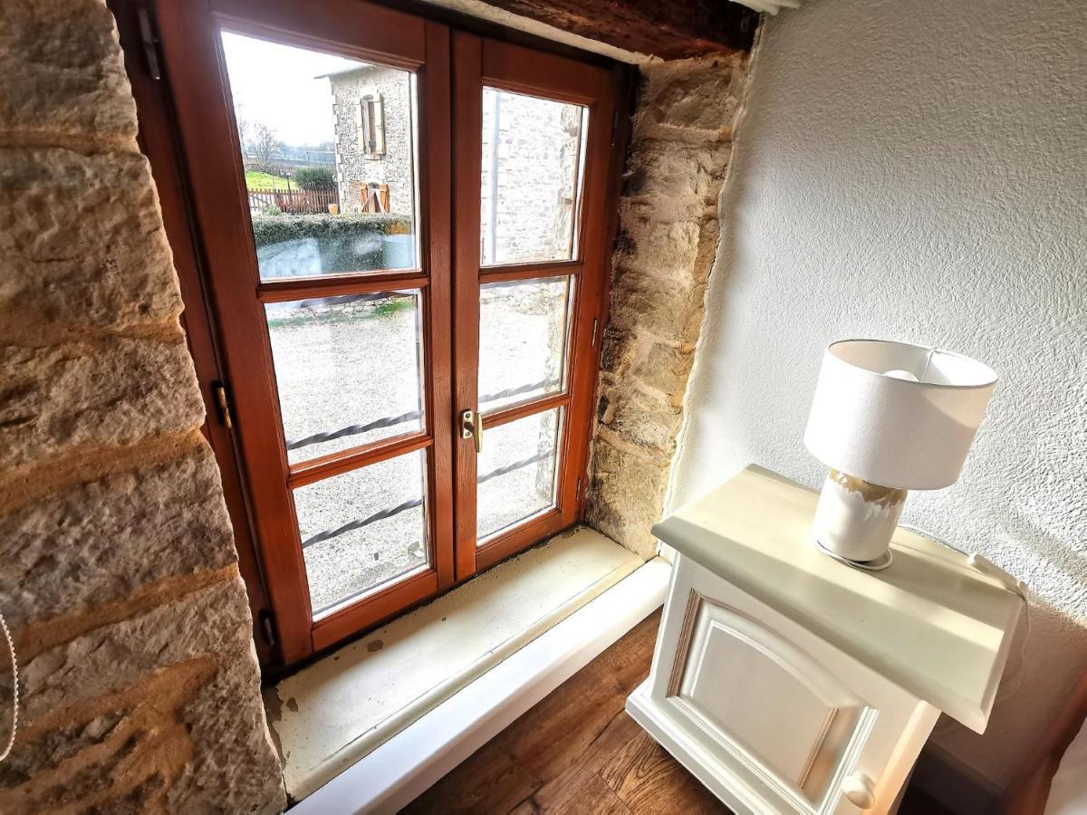 3 Self-Contained Gites With Pool And Games Room Saint-Georges-de-Noisne ภายนอก รูปภาพ