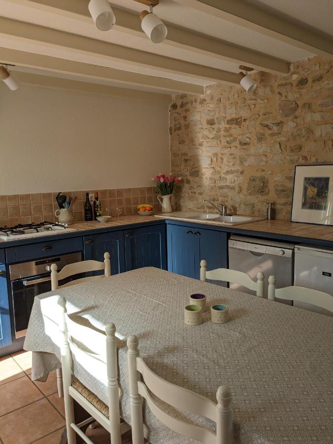 3 Self-Contained Gites With Pool And Games Room Saint-Georges-de-Noisne ภายนอก รูปภาพ
