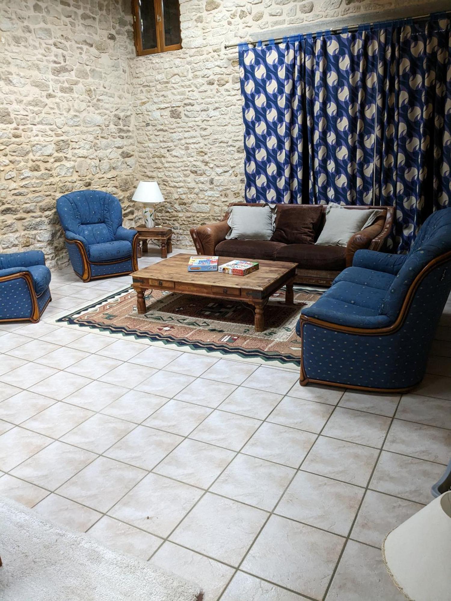 3 Self-Contained Gites With Pool And Games Room Saint-Georges-de-Noisne ภายนอก รูปภาพ