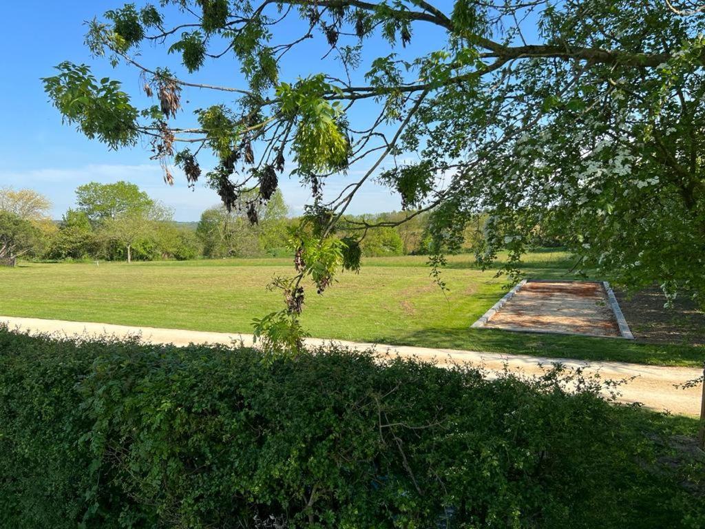3 Self-Contained Gites With Pool And Games Room Saint-Georges-de-Noisne ภายนอก รูปภาพ
